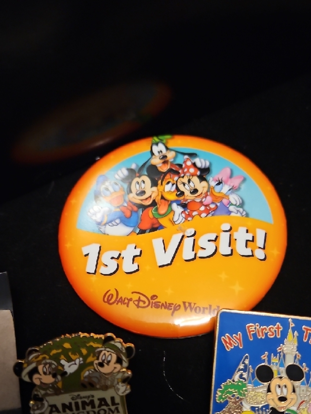 Disney Enamel Pin Lot - Picture 9 of 10